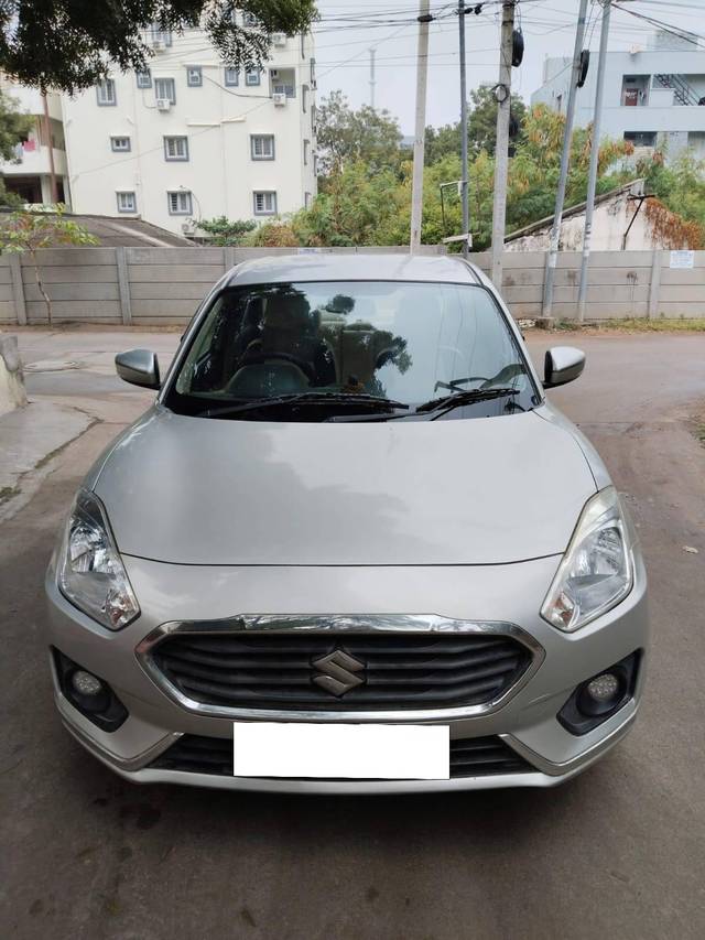 https://images10.gaadi.com/usedcar_image/4255846/original/processed_252dd7558981e3f621b50c599c60226d.jpg?imwidth=6402