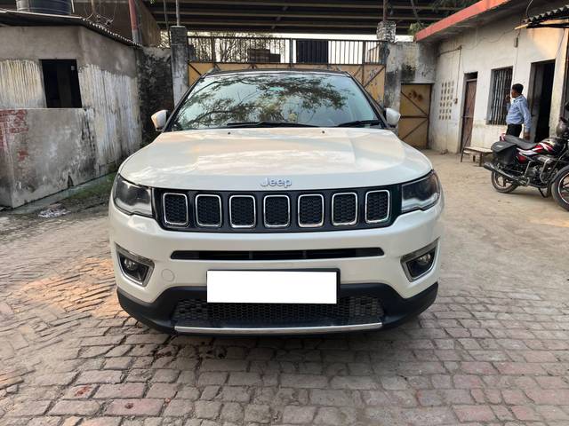 https://images10.gaadi.com/usedcar_image/4255919/original/processed_2c1f76b6-e2ad-4089-b6f5-76d6bdab2121.jpeg?imwidth=6400