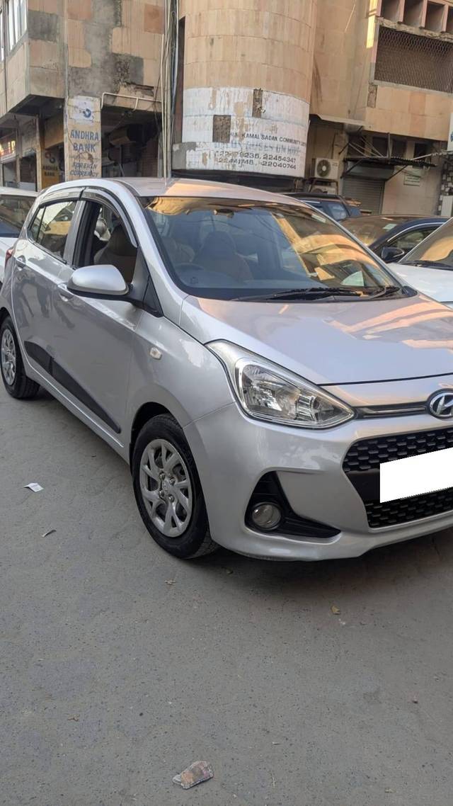 https://images10.gaadi.com/usedcar_image/4255931/original/processed_89f0536b51077ea195290ab9435695f0.jpg?imwidth=6400