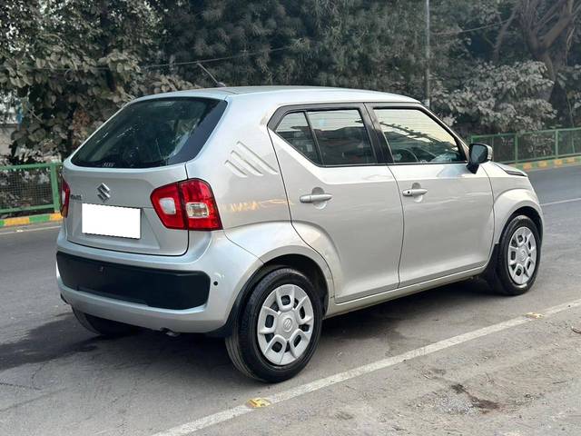 https://images10.gaadi.com/usedcar_image/4255983/original/processed_b2bf05e771d7d2146a7cca988702dfda.jpg?imwidth=6402