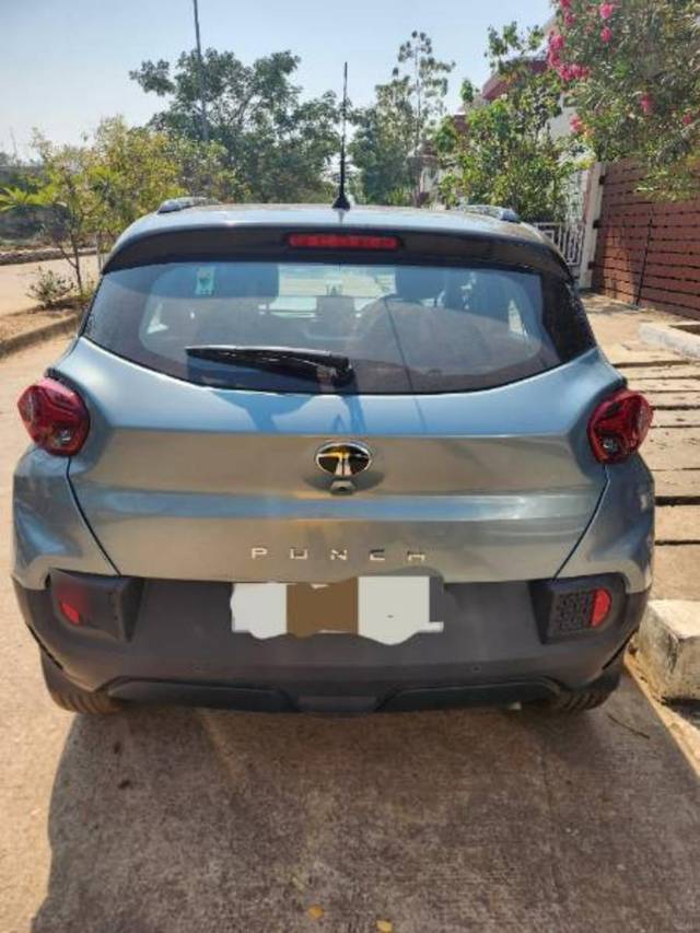 https://images10.gaadi.com/usedcar_image/4256065/original/processed_076441c4-f751-4ec9-b11f-f38859023e11.jpg?imwidth=6401