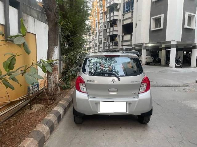 https://images10.gaadi.com/usedcar_image/4256178/original/processed_25c2cd10-9793-44fe-9540-abe5d0b20cbb.jpg?imwidth=6402