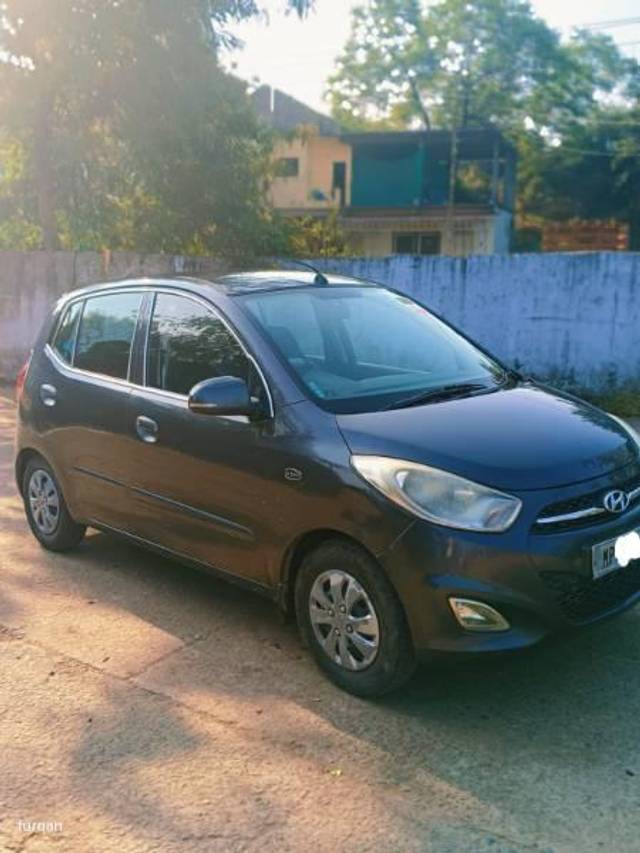 https://images10.gaadi.com/usedcar_image/4256208/original/processed_c630bcd1-1f53-4ff1-8fc2-53f6f54811ba.jpg?imwidth=6400