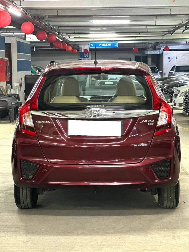 https://images10.gaadi.com/usedcar_image/4256375/original/processed_5e68b345170da8912c57c8b709222ceb.jpg?imwidth=6402