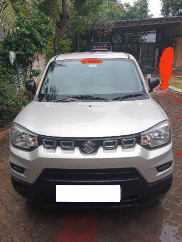 https://images10.gaadi.com/usedcar_image/4256436/original/processed_bb238748-4d4c-4d9e-9291-8d9105b7d3c6.jpg?imwidth=6400