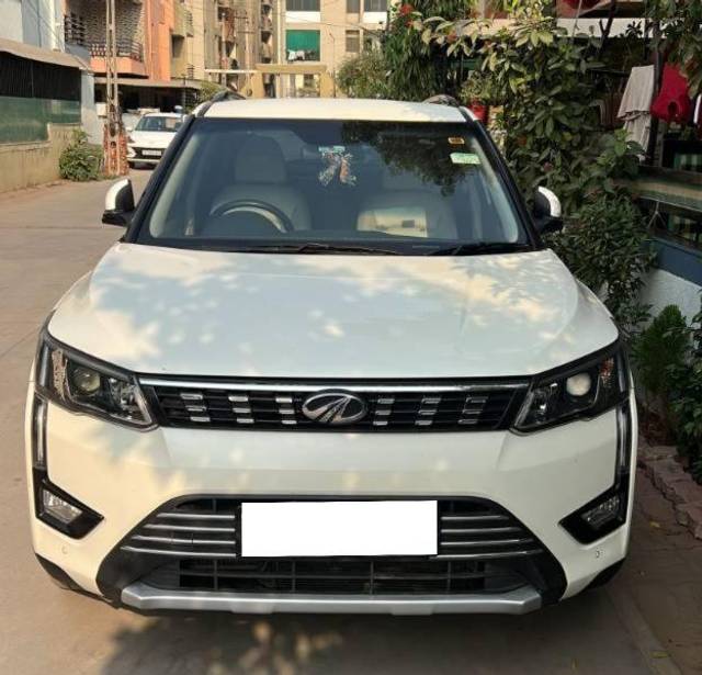 https://images10.gaadi.com/usedcar_image/4256451/original/processed_8ca06707-5f5e-4013-92cc-eceba49be777.jpg?imwidth=6402