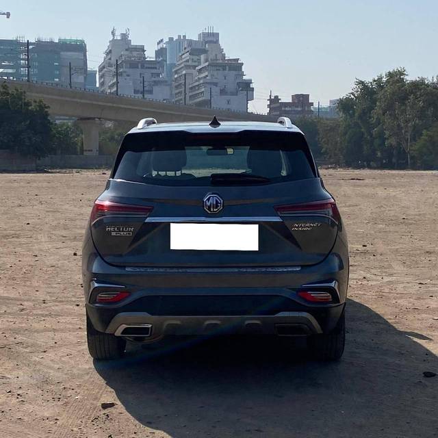 https://images10.gaadi.com/usedcar_image/4256459/original/processed_f5b147dc1cda350e5055e37e93761b2f.jpg?imwidth=6402