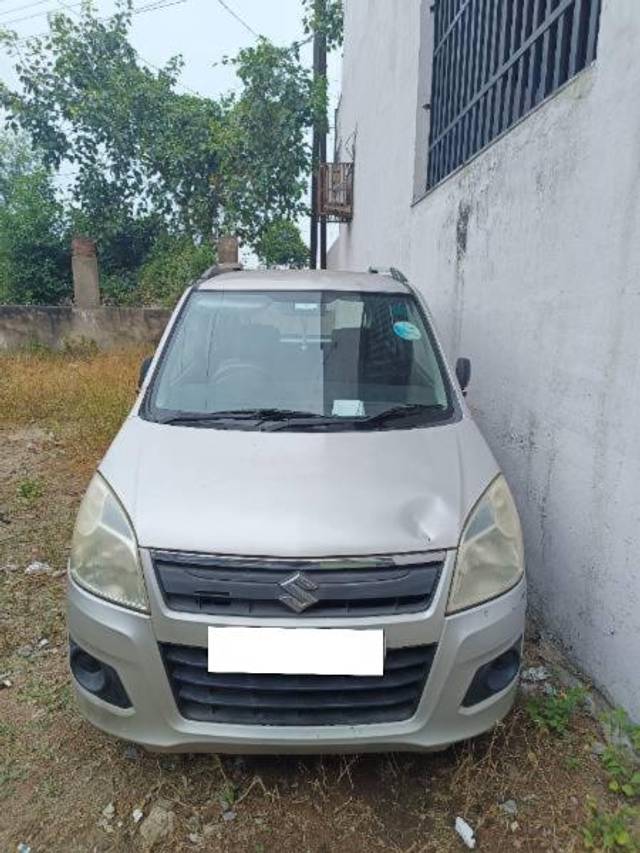 https://images10.gaadi.com/usedcar_image/4256531/original/processed_94a1847c-9d1e-44c8-b4f7-cf2d75ae355c.jpg?imwidth=6400