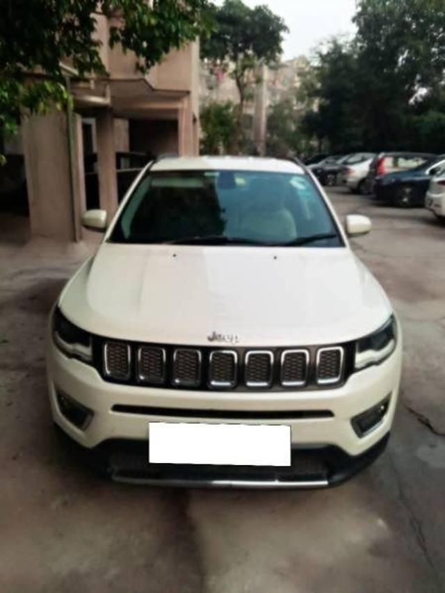 https://images10.gaadi.com/usedcar_image/4256550/original/0de77ee19d590a9649f5f13c0bef1ade.jpg?imwidth=6400