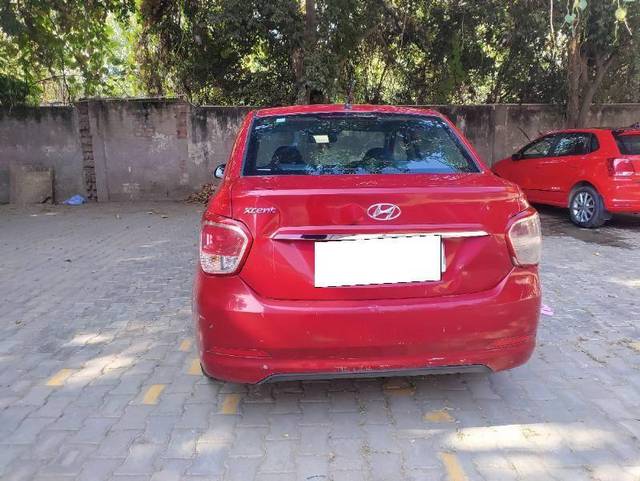 https://images10.gaadi.com/usedcar_image/4256664/original/cd2d6926d6867b3f5acf1304048d7dc3.jpg?imwidth=6401