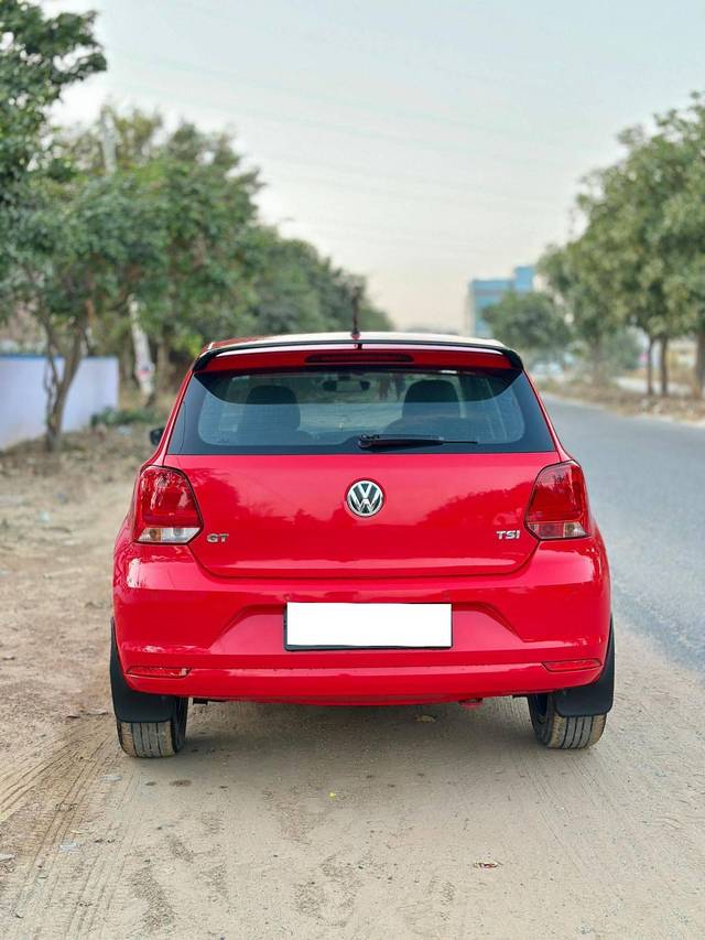 https://images10.gaadi.com/usedcar_image/4256672/original/processed_2029f44e03165e9842fda43472f5c7dc.jpg?imwidth=6401