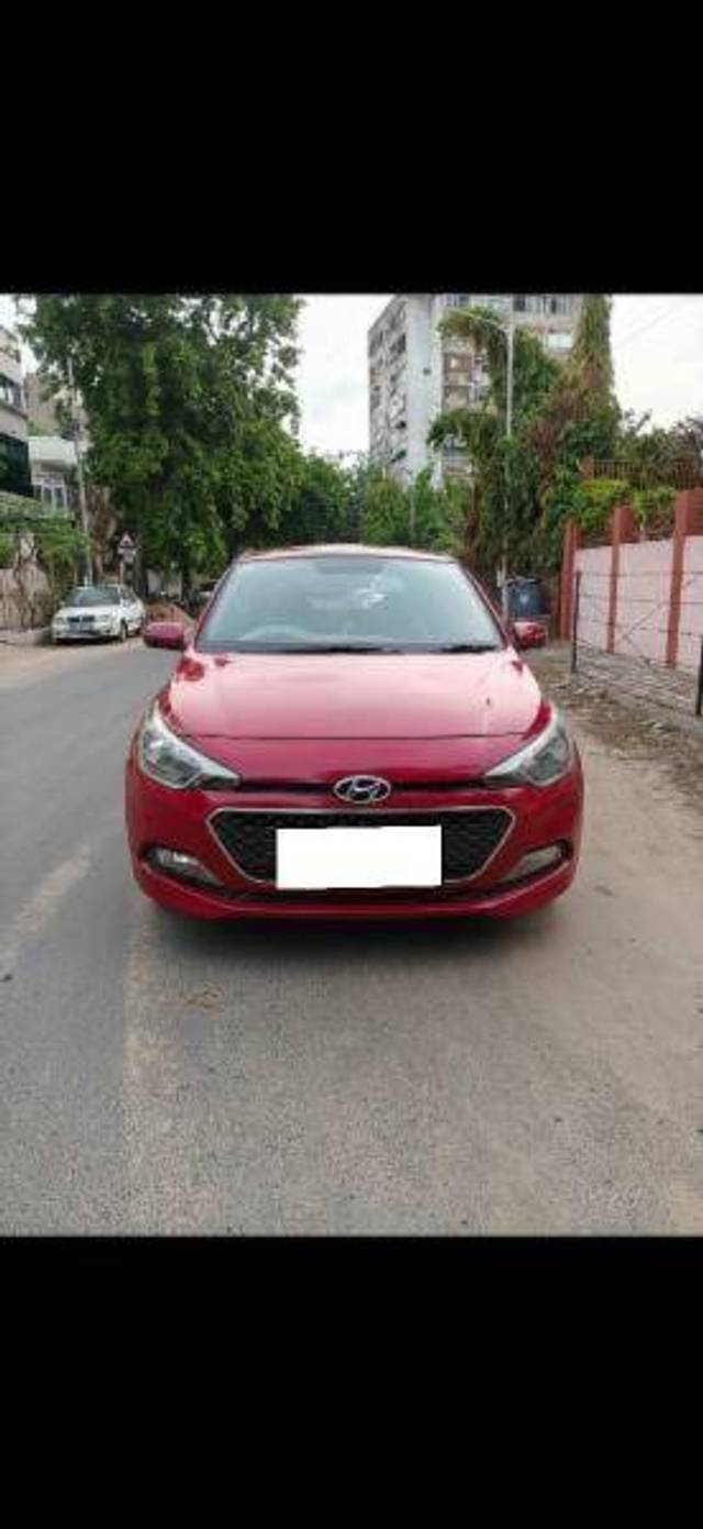 https://images10.gaadi.com/usedcar_image/4256798/original/28b625c316707c9b9a6c782d6c57aef1.jpg?imwidth=6400