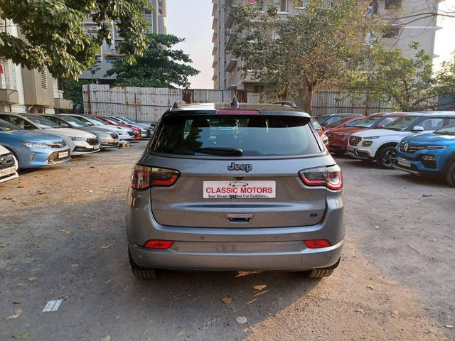 https://images10.gaadi.com/usedcar_image/4256838/original/processed_ea324955e9972441f0373aa3e688a972.jpeg?imwidth=6402