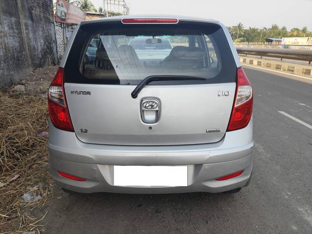 https://images10.gaadi.com/usedcar_image/4256948/original/processed_c707b9451ff5084352e485d561c1f205.jpg?imwidth=6401