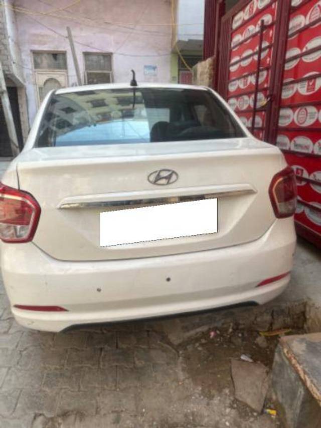 https://images10.gaadi.com/usedcar_image/4256953/original/0a9ebc926507428175024aae793df675.jpg?imwidth=6401