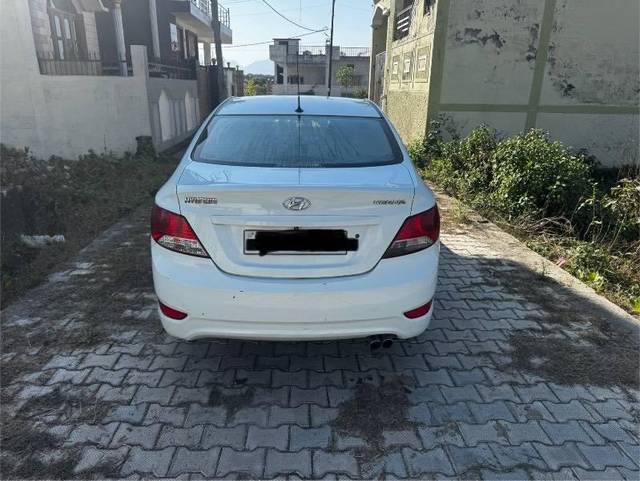 https://images10.gaadi.com/usedcar_image/4256999/original/processed_48da1f00-f749-4650-9e4c-8c79af1bddf0.jpeg?imwidth=6402