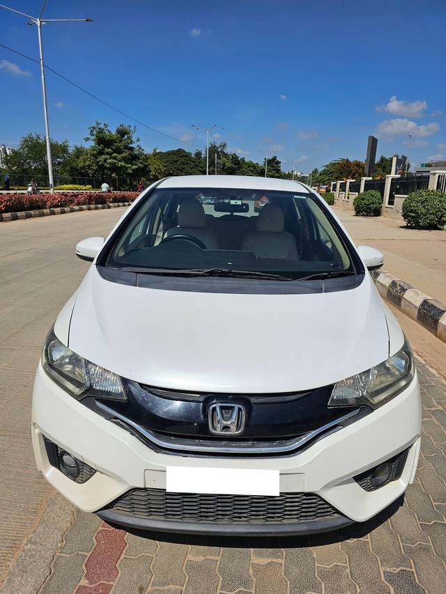 https://images10.gaadi.com/usedcar_image/4257008/original/processed_6351108c1268703470fbe9fc0d15d2a6.jpg?imwidth=6402