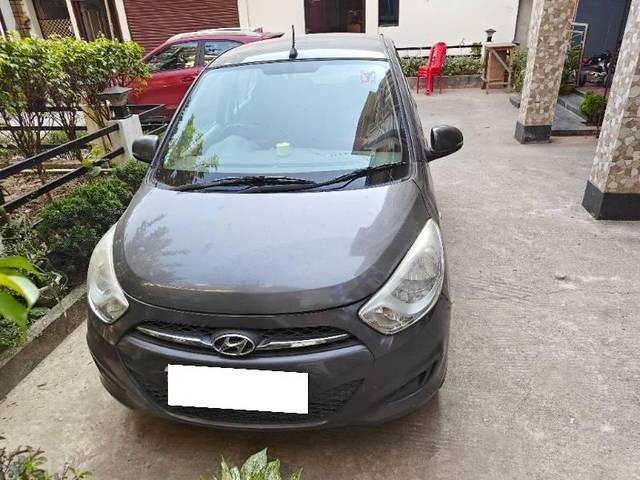 https://images10.gaadi.com/usedcar_image/4257076/original/processed_ff589247-0ed5-4f25-91ab-61387f6516a8.jpg?imwidth=6402