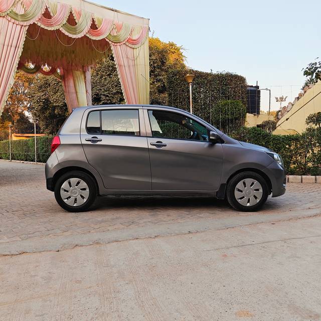 https://images10.gaadi.com/usedcar_image/4257118/original/77382f148cdcb06caaef86e8c957249a.jpg?imwidth=6401