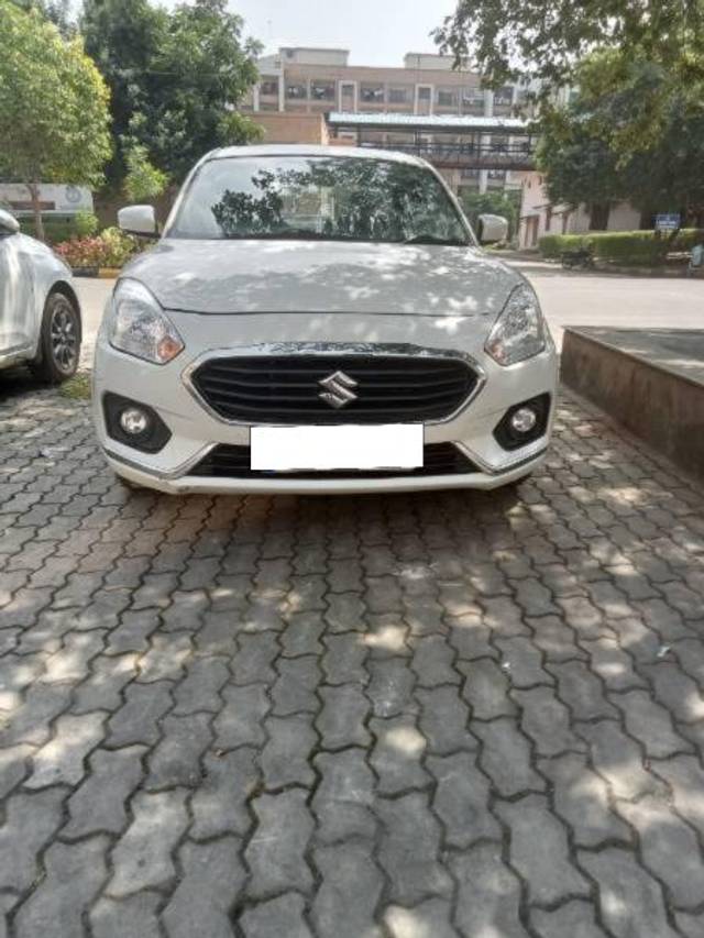 https://images10.gaadi.com/usedcar_image/4257121/original/processed_1c772bc5-e4b5-4a52-ae68-535229036672.jpg?imwidth=6400