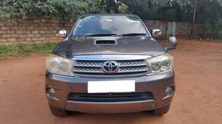 Toyota Fortuner 2009-2011 Toyota Fortuner 3.0 Diesel