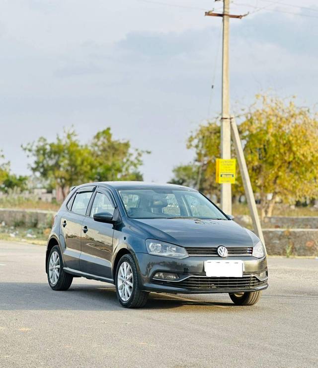 https://images10.gaadi.com/usedcar_image/4257139/original/processed_b32433dea436c8a7caa5b7fe5f24cc7a.jpg?imwidth=6400