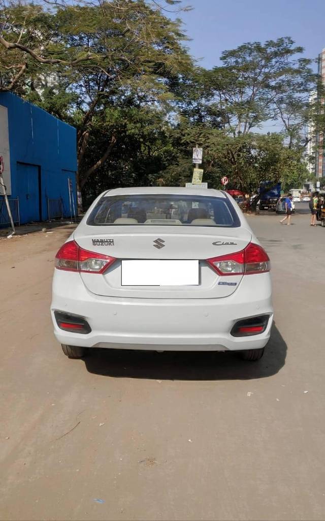 https://images10.gaadi.com/usedcar_image/4257152/original/processed_c1bc1a9258bdca6613756888474e0d34.jpg?imwidth=6402