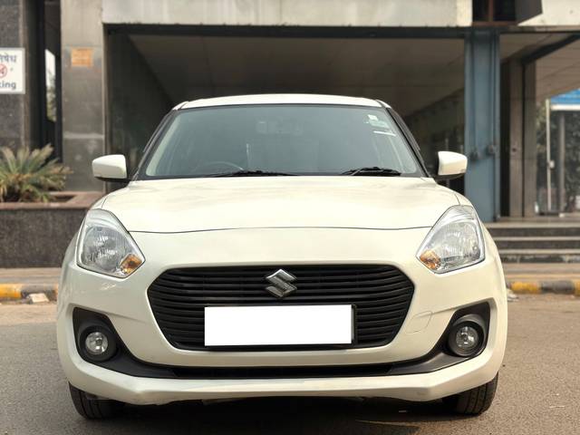 https://images10.gaadi.com/usedcar_image/4257191/original/processed_7edf8add17c1754d101422621cda7dfd.jpg?imwidth=6402