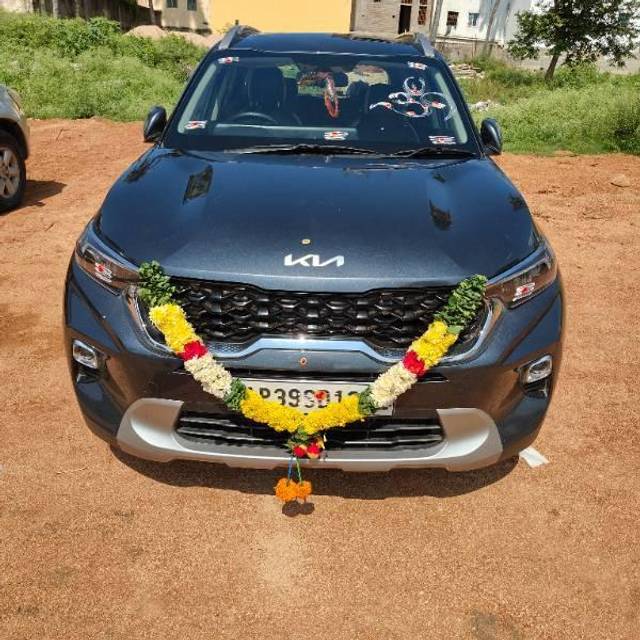 https://images10.gaadi.com/usedcar_image/4257264/original/processed_8ada4367-3731-456a-8bbf-d96122a8de66.jpg?imwidth=6400