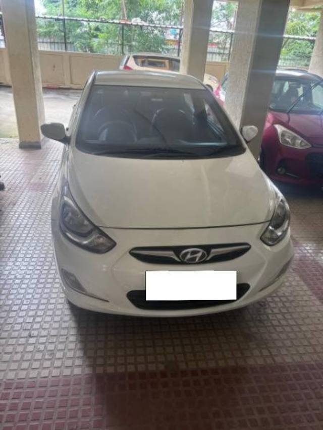 https://images10.gaadi.com/usedcar_image/4257292/original/processed_ab4bd517-6951-44f3-a2e6-0da884bff322.jpg?imwidth=6400