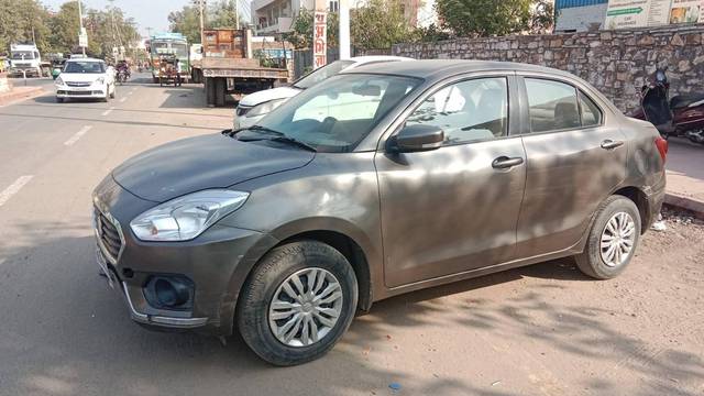 https://images10.gaadi.com/usedcar_image/4257298/original/processed_ed31633b987fde7bf5d1621c6daf8e86.jpg?imwidth=6402