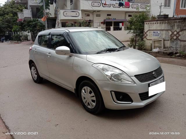 https://images10.gaadi.com/usedcar_image/4257305/original/processed_14ea93ae9ca2f3f76824d05c717ce8f5.jpg?imwidth=6400