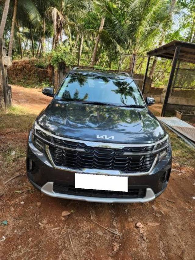 https://images10.gaadi.com/usedcar_image/4257324/original/processed_19f8ca32-d6c9-40be-ba6a-d04da770c994.jpg?imwidth=6400