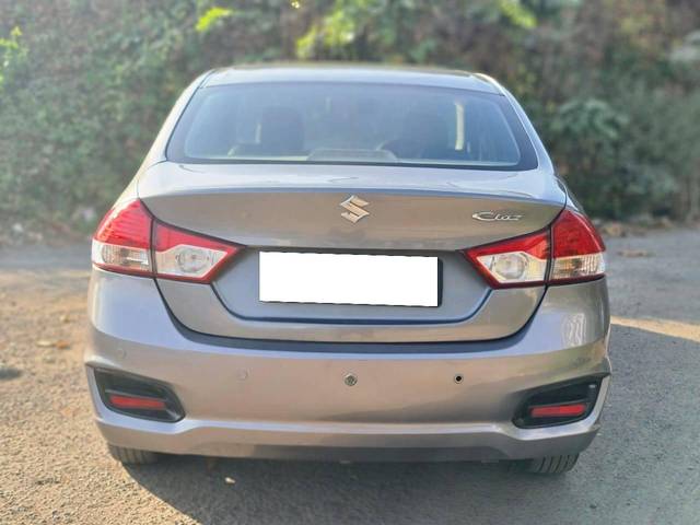 https://images10.gaadi.com/usedcar_image/4257433/original/processed_18dfa8ebcdf3d2bc854e2e64509979ef.jpeg?imwidth=6402