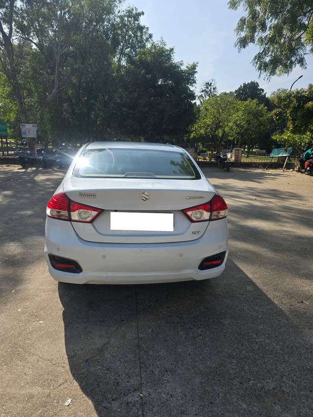 https://images10.gaadi.com/usedcar_image/4257467/original/processed_02afe01555611ced525314fffe1aff18.jpg?imwidth=6401