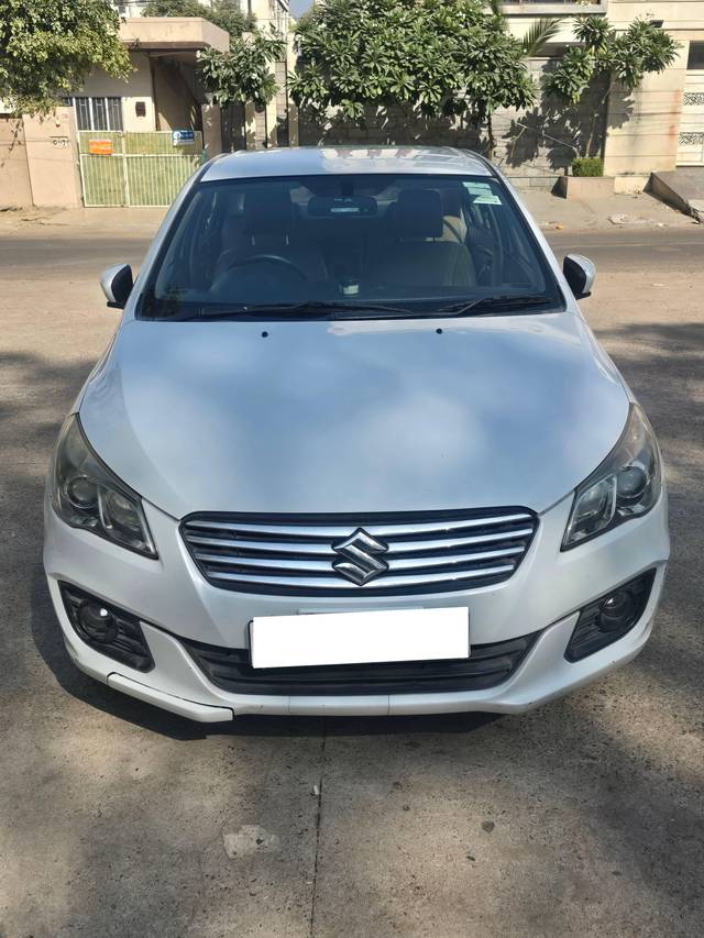 https://images10.gaadi.com/usedcar_image/4257467/original/processed_8d4516f9d473db9aa69bc93d3e63dafe.jpg?imwidth=6400