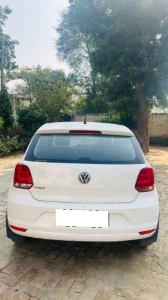 https://images10.gaadi.com/usedcar_image/4257573/original/processed_8a4e03ff-916e-483b-bb71-fa013df2db96.jpeg?imwidth=6401