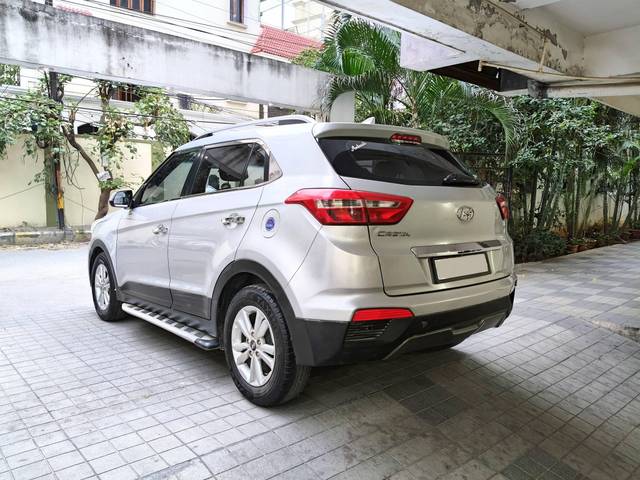 https://images10.gaadi.com/usedcar_image/4257584/original/processed_a7bbda0e32dfd37113bd9011012a07ab.jpg?imwidth=6401