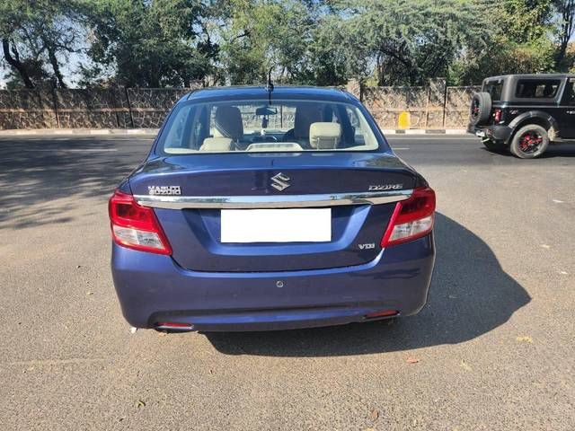 https://images10.gaadi.com/usedcar_image/4257754/original/processed_7f854594759457d88f195a9bb3e23573.jpg?imwidth=6402