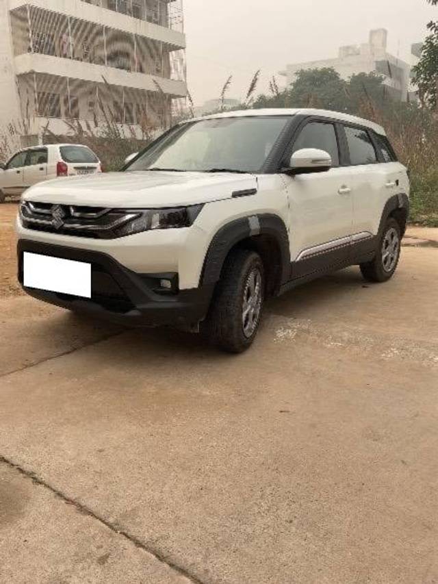 https://images10.gaadi.com/usedcar_image/4257809/original/processed_a1526992-1799-4a49-8c47-0d1a8dbb9ca2.jpeg?imwidth=6400