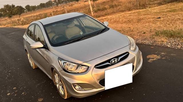 https://images10.gaadi.com/usedcar_image/4257877/original/processed_8e42f935-d3e4-4bdd-bf19-1a3671a0665a.jpeg?imwidth=6400