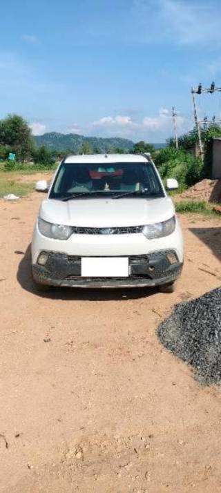 Mahindra KUV 100 Mahindra KUV 100 mFALCON G80 K8 5str