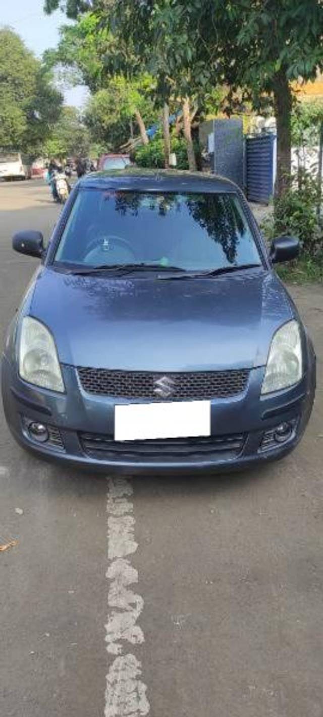 https://images10.gaadi.com/usedcar_image/4257942/original/processed_7c96c6ba-12e2-4ba2-94f0-a6fb2b374bc7.jpg?imwidth=6400