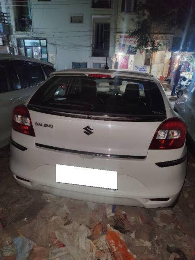 https://images10.gaadi.com/usedcar_image/4258063/original/ac50caded03bb2deadefea83423b1ce1.jpg?imwidth=6401