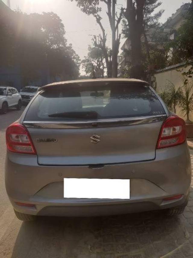 https://images10.gaadi.com/usedcar_image/4258102/original/77f3f3a1a4ab0b3b9033beeee1b8a2e0.jpg?imwidth=6401