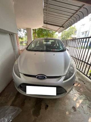 Ford Fiesta 2011-2013 Ford Fiesta Titanium 1.5 TDCi