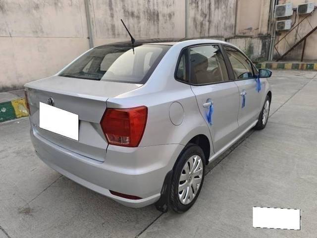 https://images10.gaadi.com/usedcar_image/4258180/original/processed_d5d2f2c54085afbfdfbb2a19bd763dd3.jpg?imwidth=6402