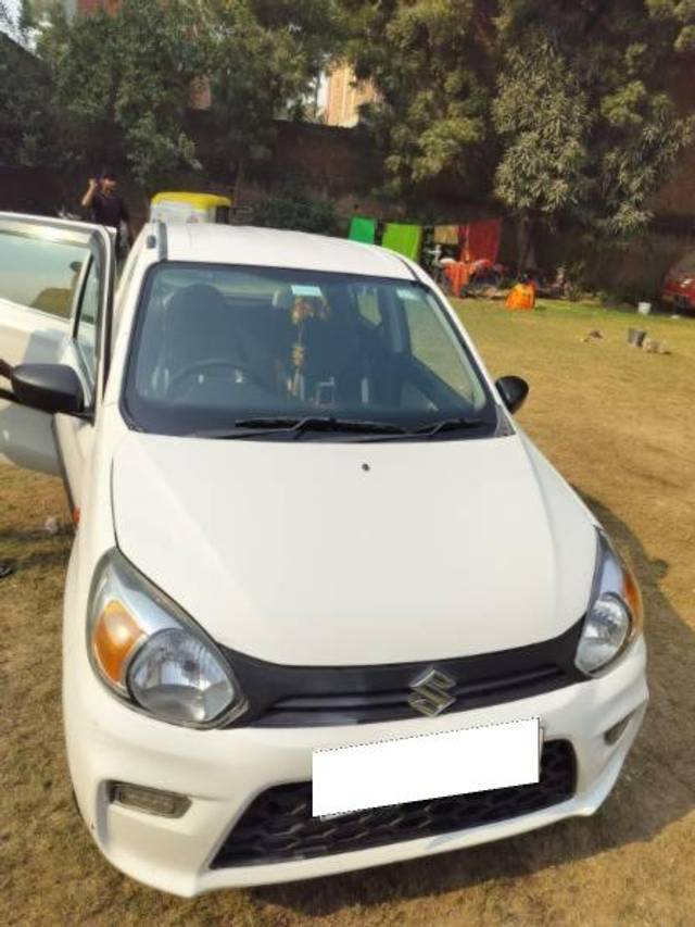 https://images10.gaadi.com/usedcar_image/4258190/original/processed_9158be9e-e4bb-4364-b6f8-4f2d48883d33.jpg?imwidth=6402