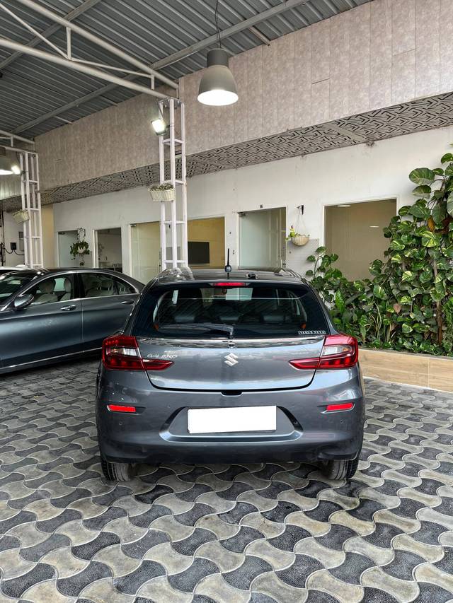 https://images10.gaadi.com/usedcar_image/4258195/original/processed_63e44acf17e3fe5170555dde4e106750.jpg?imwidth=6401