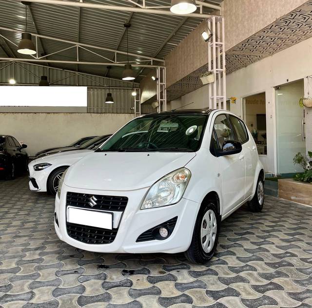 https://images10.gaadi.com/usedcar_image/4258215/original/processed_637c0bbfa74db7234f2440d85cb63750.jpg?imwidth=6400